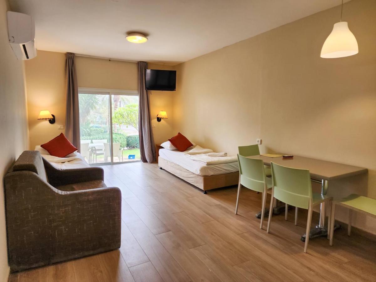 כפר נופש קלי"ה ים המלח Hotel Kalia Exterior photo